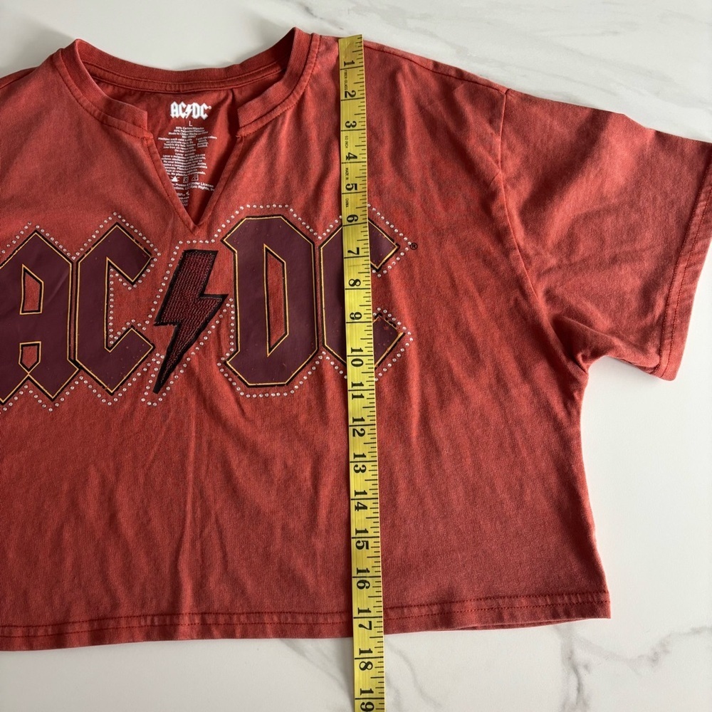 AC/DC Maroon Graphic Cropped Tee Sz L - Picture 8 of 8